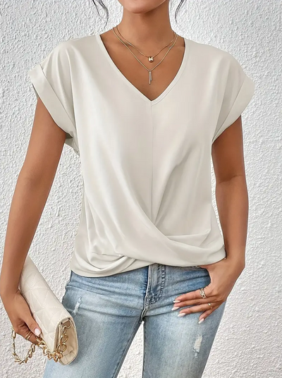 Laia - The perfect v-neck top for woman