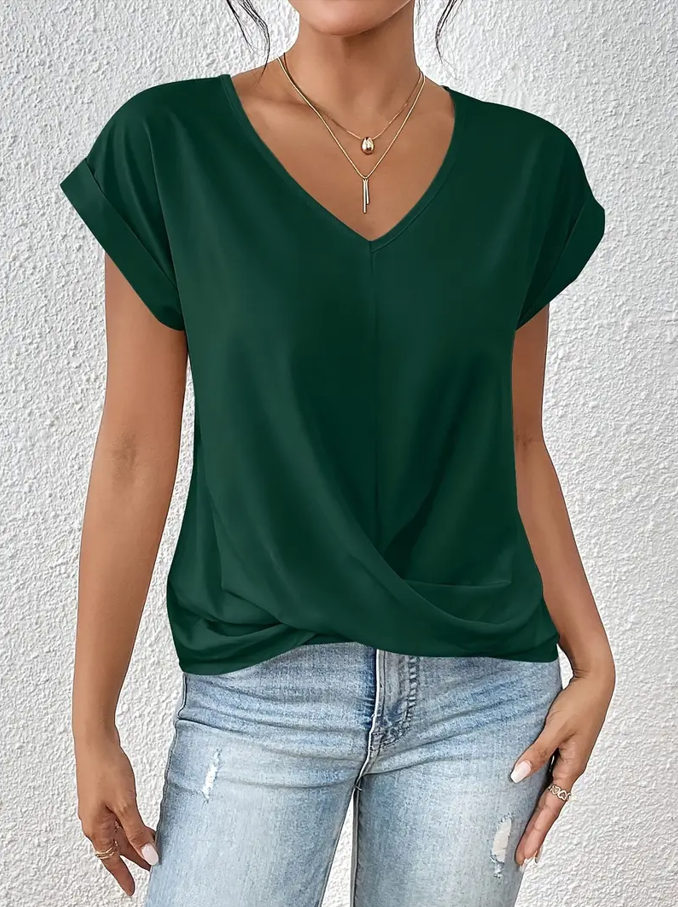 Laia - The perfect v-neck top for woman