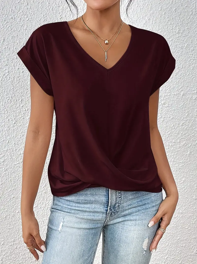 Laia - The perfect v-neck top for woman